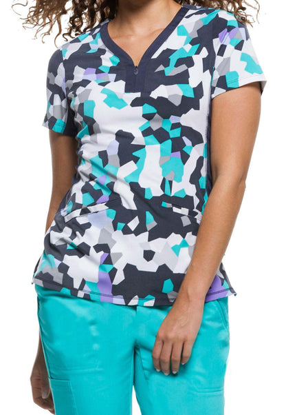 Healing Hands Scrubs Premiere Label Jessi Print Top in Seaglass at Parker's Clothing & Scrubs.