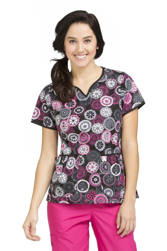 Med Couture Print Scrub Tops Natasha Retro Spin Print Tops at Parker's Clothing and Shoes.